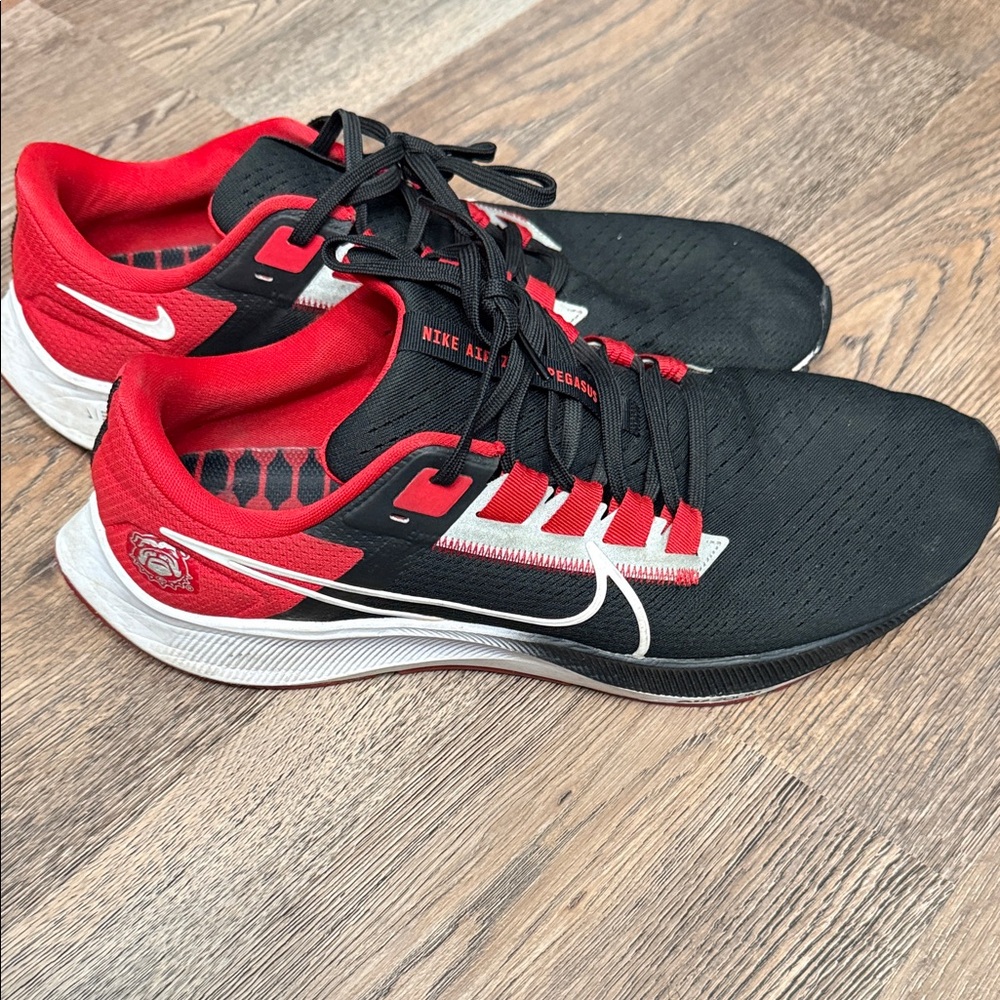 Nike Black and Red Athletic Sneakers